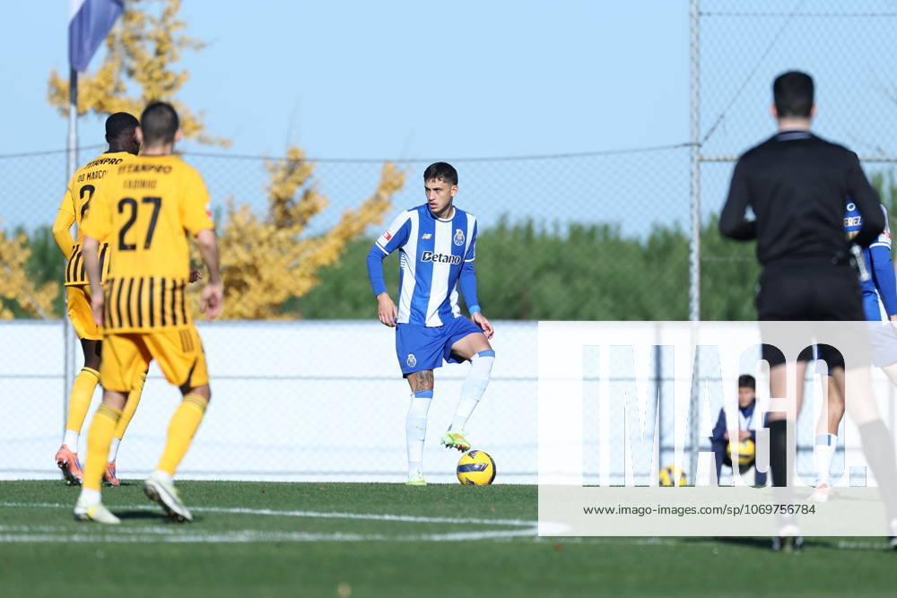 Felipe Silva ( FC Porto ) in action during the match between FC Porto B and Lusitania de Lourosa, valid for Liga Portugal 2 Meu Super 2025 2026 at Estadio Luis Filipe Menezes on 30 November 2025. Porto Estadio Luis Filipe Menezes Vila Nova de Gaia Portugal