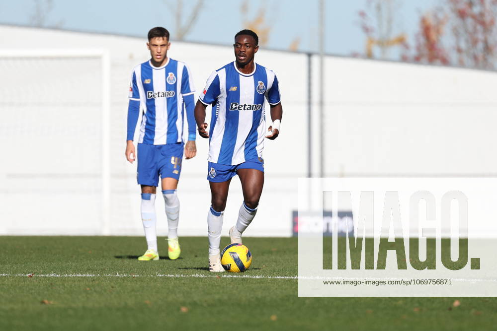 Domingos Andrade ( FC Porto ) in action during the match between FC Porto B and Lusitania de Lourosa, valid for Liga Portugal 2 Meu Super 2025 2026 at Estadio Luis Filipe Menezes on 30 November 2025. Porto Estadio Luis Filipe Menezes Vila Nova de Gaia Portugal