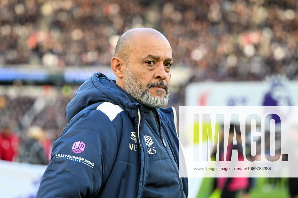West Ham United v Liverpool Premier League 30 11 2025. West Ham United Manager Nuno Espirito Santo (m) prior to the Premier League match between West Ham United and Liverpool at the London Stadium, London, England on 30 November 2025. London London Stadium England Editorial use only DataCo restrictions apply See www.football-dataco.com ,