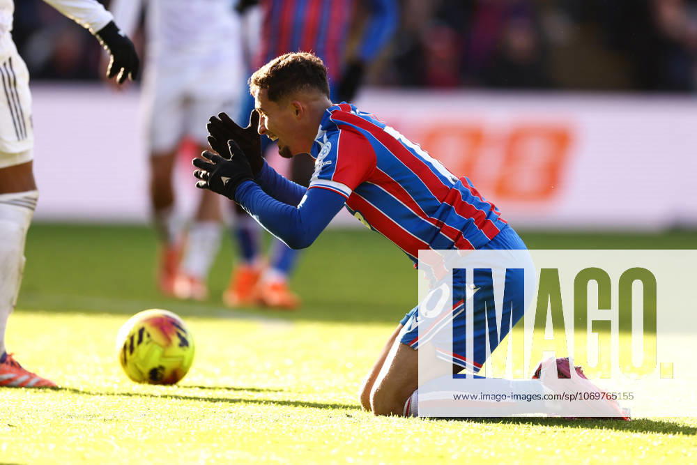 Crystal Palace gegen Manchester United 30. November 2025, London Premier League Fußball Crystal Palace gegen Manchester United Yeremi Pino von Crystal Palace reagiert Foto Jacques Feeney Abseits London UK