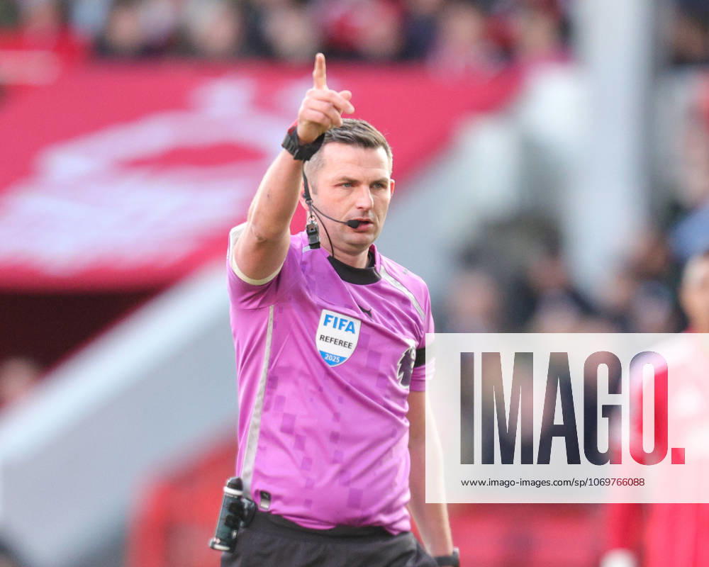 Premier League Nottingham Forest v Brighton and Hove Albion referee Michael Oliver during the Premier League match Nottingham Forest vs Brighton and Hove Albion at City Ground, Nottingham, United Kingdom, 30th November 2025 (Photo by Richard Bierton News Images) Nottingham City Ground Nottinghamshire United Kingdom