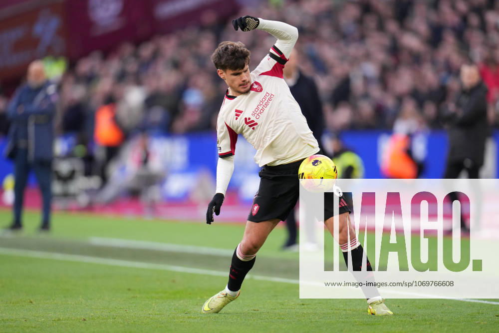 Premier League West Ham United v Liverpool Milos Kerkez of Liverpool on the ball during the Premier League match West Ham United vs Liverpool at London Stadium, London, United Kingdom, 30th November 2025 (Photo by Harvey Murphy News Images)