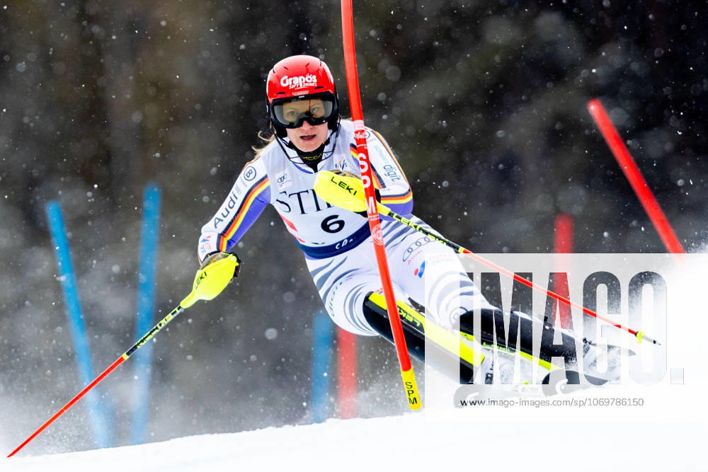 ALPINE SKIING - FIS WC Copper Mountain COPPER MOUNTAIN,COLORADO,USA,30.NOV.25 - ALPINE SKIING - FIS World Cup, slalom, ladies. Image shows Lena Duerr (GER). GEPAxpictures xMathiasxMandl