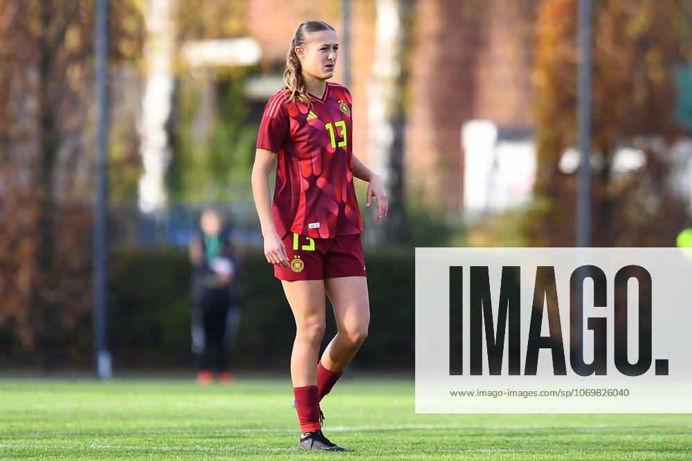 Soccer European Championship Qualification U19 Juniors Germany Faroe Islands on 29 11 2025 at the Sportschule Wedau in Duisburg Svenja Vöhringer Germany DFB regulations prohibit any use of photographs as image sequences and or quasi video Nordrhein Westfalen Germany