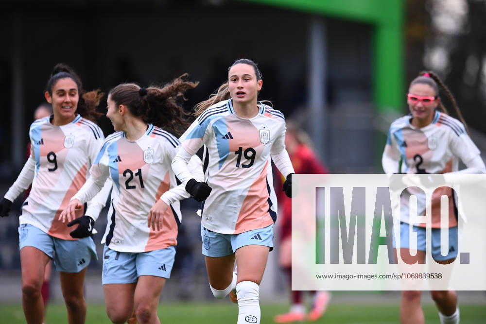Soccer European Championship Qualification U19 Juniors Germany Spain on 02 12 2025 at Sportschule Wedau in Duisburg Alba Cerrato Spain , center after her goal to 0 3 DFB regulations prohibit any use of photographs as image sequences and or quasi video Nordrhein Westfalen Germany