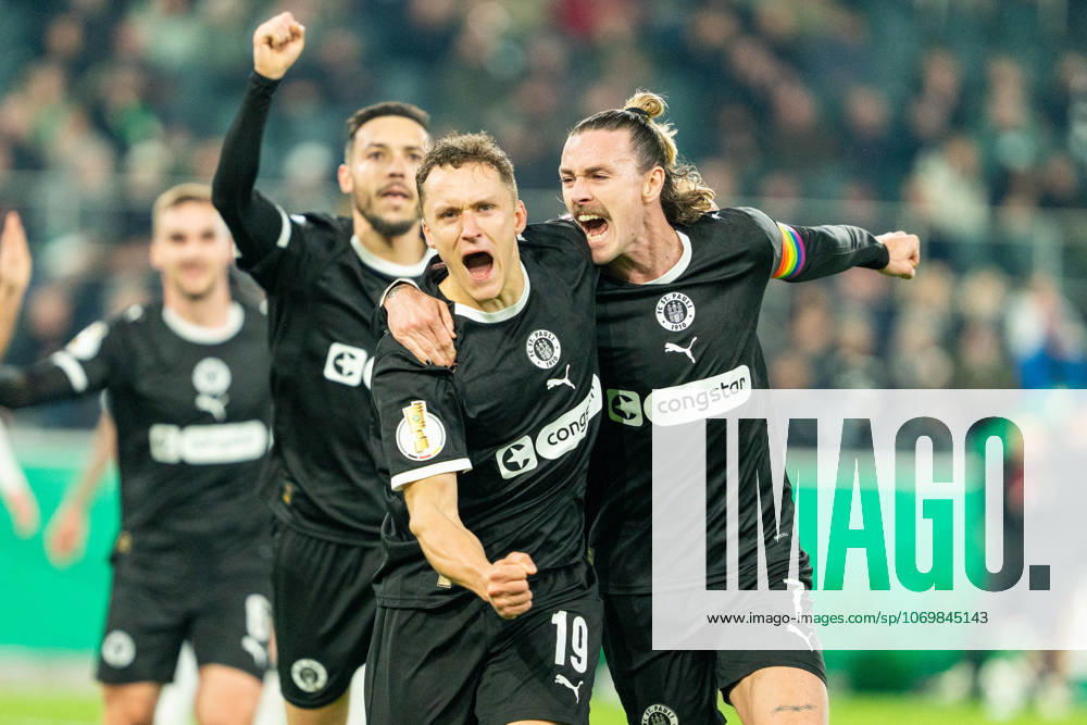 Kaars Martijn FC St Pauli, 19 and Irvine Jackson FC St Pauli, 7 celebrate the goal for 0 1 by Kaars Martijn FC St Pauli, 19 VfL Borussia Moenchengladbach vs FC St Pauli, Football, DFB Pokal, Round of 16, Season 2025 2026, 02 12 2025 DFB REGULATES PROHIBIT ANY USE OF PHOTOGRAPHS AS IMAGE SEQUENCES AND OR QUASI VIDEO VfL Borussia Moenchengladbach vs FC St Pauli, Football, DFB Pokal, Round of 16, Season 2025 2026, 02 12 2025 Moenchengladbach