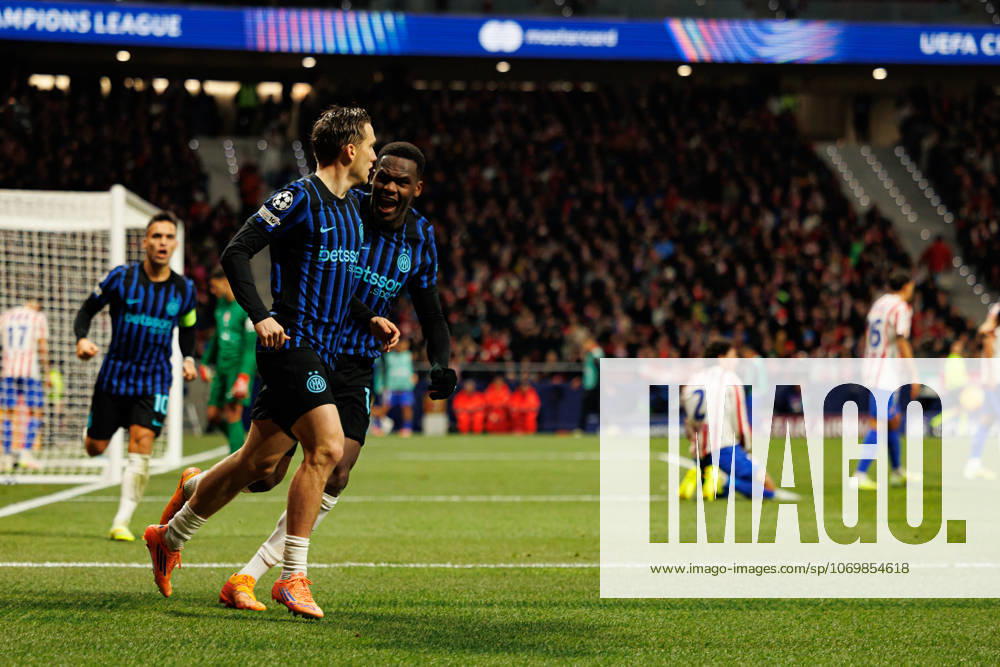 Piotr Zielinski and Ange-Yoan Bonny seen celebrating after goal during Champions League league phase game between Atletico de Madrid and Internazionale Milano (Maciej Rogowski Ball Raw Images) Madrid Riyadh Air Metropolitano Spain