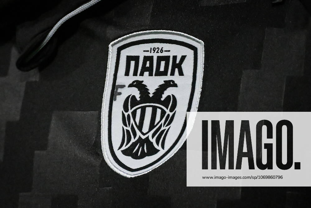 Villeneuve-D ascq, France, France: Illustration of the official logo of PAOK during the UEFA Champions League, League Phase MD3 match between Lille OSC (LOSC) and PAOK FC at Pierre Mauroy Stadium on October 23, 2025 in Villeneuve-d Ascq near Lille, France. Villeneuve-D ascq France - ZUMAm308 20251023_zsp_m308_026
