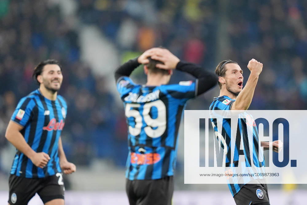 Atalantas Marten de Roon celebrates after scoring 2-0 during the Frecciarossa Italian Cup 2025 2026 soccer match between Atalanta and Genoa at New Balance Arena in Bergamo , North Italy , Wednesday , December 03 , 2025. - Soccer