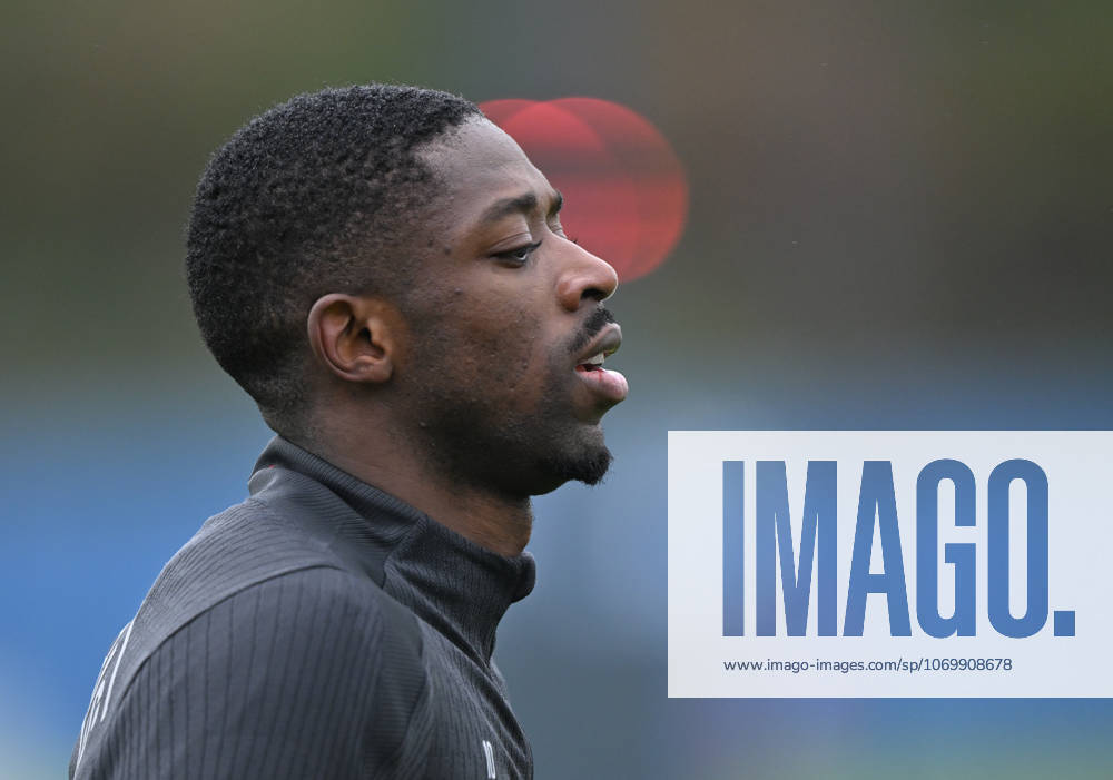 Paris Saint-Germain media day at the PSG Campus POISSY, FRANCE - DECEMBER 04: Player of Paris Saint-Germain Ousmane Dembele runs during a training session on media day at the PSG Campus in Poissy, west of Paris, France on December 04, 2025. Mustafa Yalcin Anadolu Poissy France. Editorial use only. Please get in touch for any other usage.