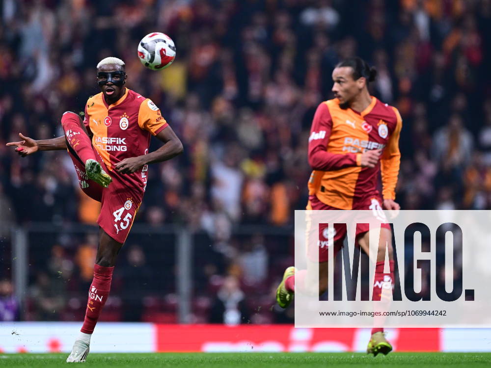 Galatasaray v Samsunspor - Turkish Super Lig ISTANBUL, TURKIYE - DECEMBER 5: Victor Osimhen (45) and Leroy Sane (R) of Galatasaray in action during Turkish Super Lig week 15 football match between Galatasaray and Samsunspor at RAMS Park in Istanbul, Turkiye on December 5, 2025. Abdulhamid Hosbas Anadolu Istanbul Turkey. Editorial use only. Please get in touch for any other usage.