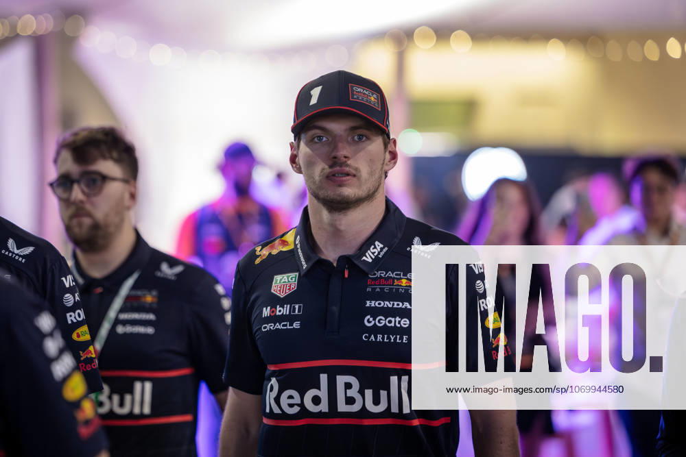 2025 Formula One Abu Dhabi Grand Prix Yas Marina Circuit, Abu Dhabi, United Arab Emirates 5.December.2025; Max Verstappen of the Netherlands and Oracle Red Bull Racing during Formula One Abu Dhabi Grand Prix (Photo by Jay Hirano) Abu Dhabi Yas Marina Circuit United Arab Emirates
