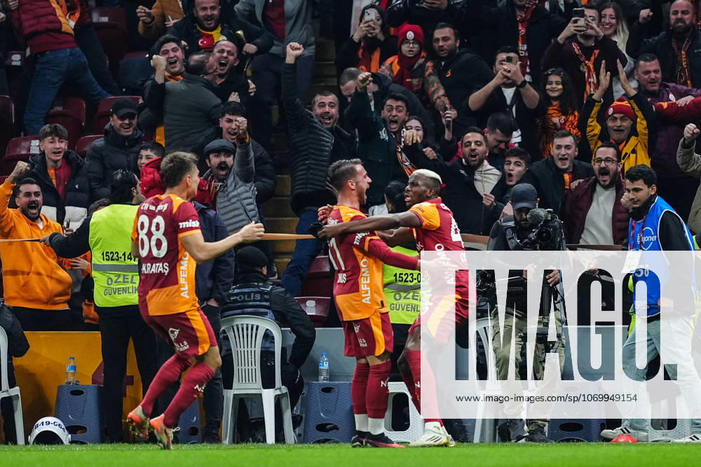 Galatasaray v Samsunspor - Turkish Super Lig ISTANBUL, TURKIYE - DECEMBER 5: Victor Osimhen (R) and Yunus Akgun (C) of Galatasaray celebrate after score a goal during Turkish Super Lig week 15 football match between Galatasaray and Samsunspor at RAMS Park in Istanbul, Turkiye on December 5, 2025. Bunyamin Celik Anadolu Istanbul Turkey. Editorial use only. Please get in touch for any other usage.