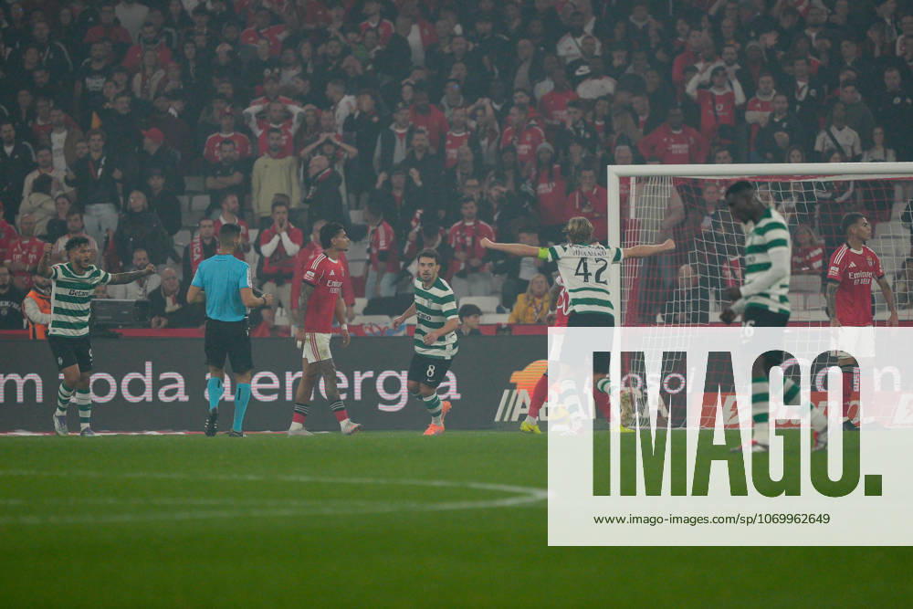 SL Benfica Vs Sporting CP in Lisbon, Portugal Luis Suarez of Sporting CP (L), Richard Rios of SL Benfica (C), Pedro Goncalves of Sporting CP (C) celebrates his goal, Morten Hjulmand of Sporting CP (C) and Ousmane Diomande of Sporting CP (R) in action during Liga Portugal Betclic football match between SL Benfica and Sporting CP at Estadio da Luz. Final score: SL Benfica 1:1 Sporting CP Alverca Portugal