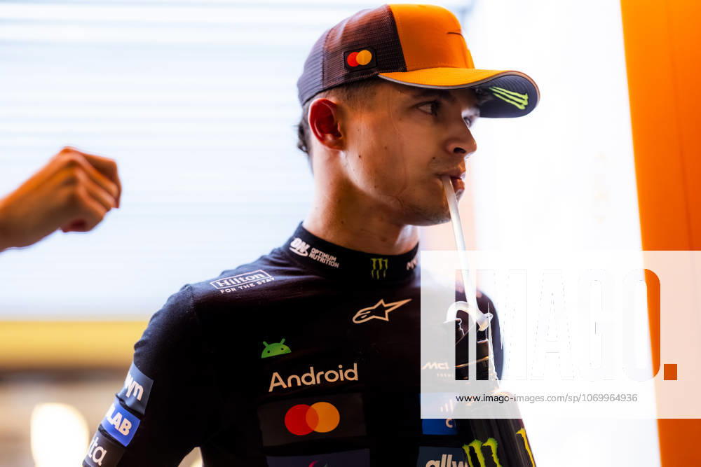 Abu Dhabi, Yas Marina F1 GP Abu Dhabi 2025, No 4 Lando Norris GBR , McLaren MCL39, Mercedes Abu Dhabi Abu Dhabi