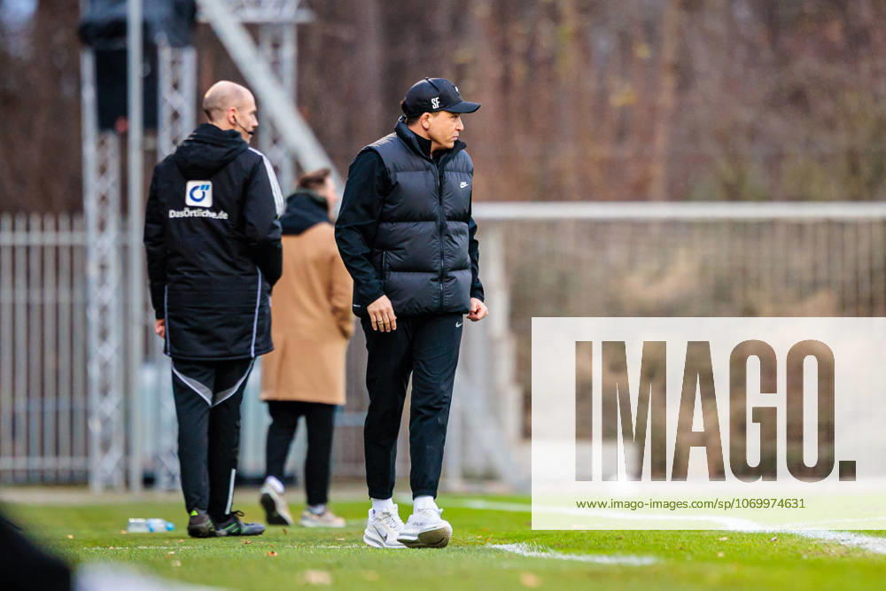 Samir Ferchichi TSV Havelse 1912, Head Coach GER, TSV Havelse 1912 vs SC Verl, Football, 3 Liga, Matchday 17, Season 2025 2026, 06 12 2025 DFL Regulations prohibit any use of photographers as image sequences and or quasi video GER, TSV Havelse 1912 vs SC Verl, Football, 3 Liga, Matchday 17, Season 2025 2026, 06 12 2025 Hannover