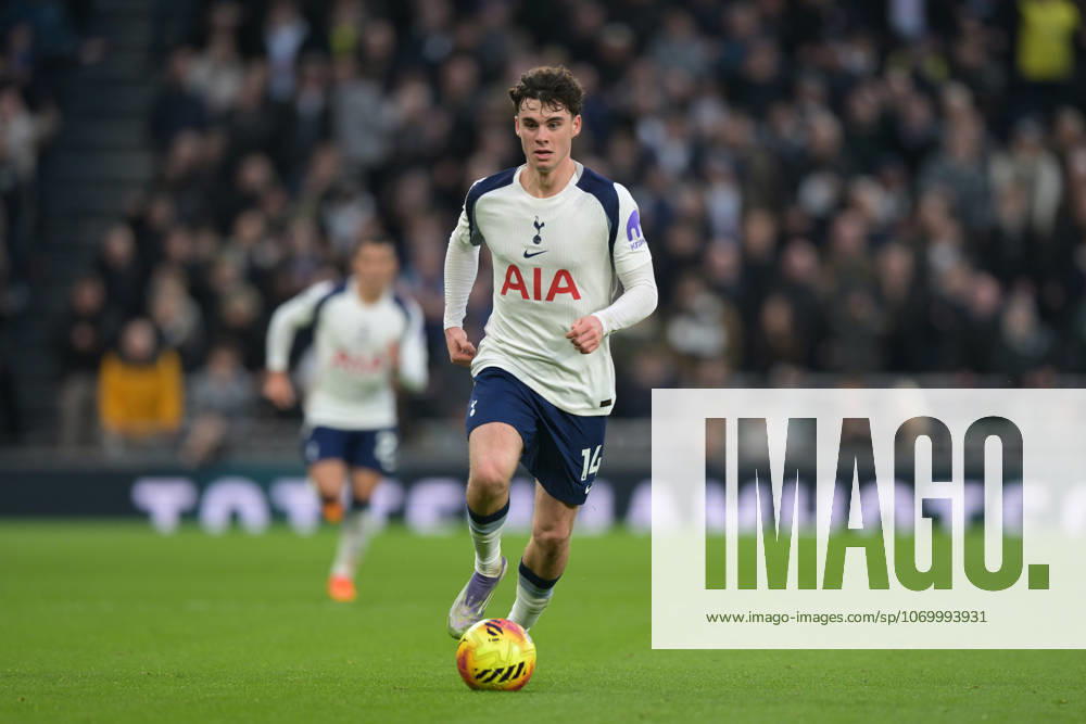 Spurs vs Brentford, Premier League Archie Gray of Tottenham Hotspur during the Spurs vs Brentford, Premier League match at the Tottenham Hotspur Stadium London. London Tottenham Hotspur Stadium UK