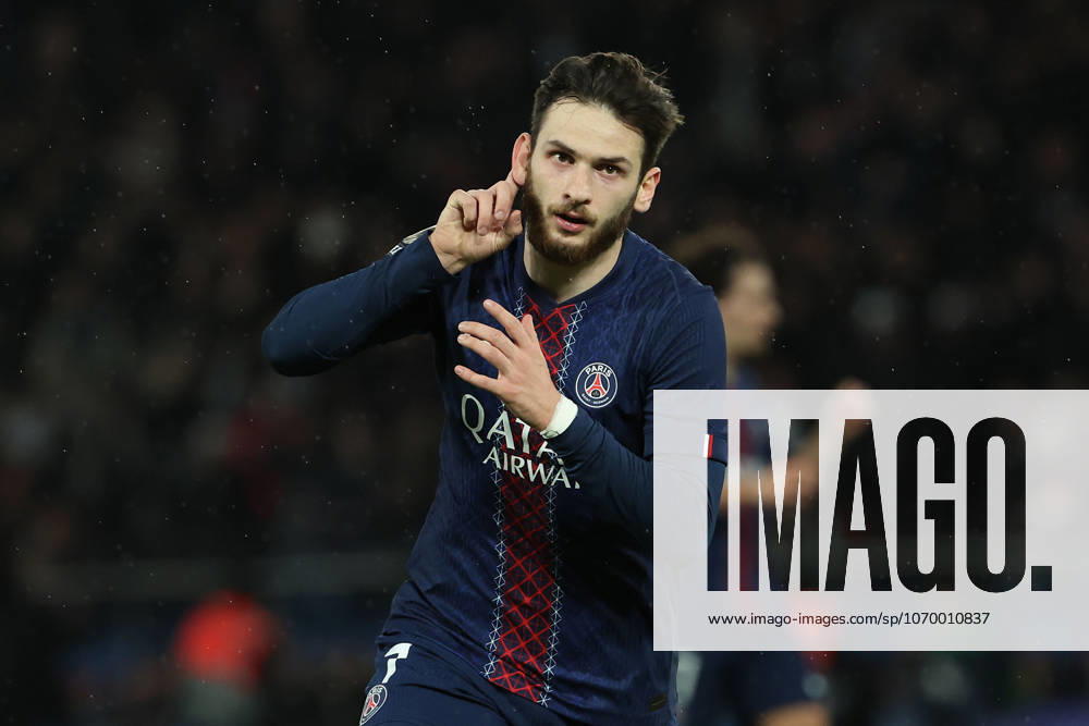FBL FRA LIGUE1 Paris Saint Germain Stade Rennes Khvicha Kvaratskhelia Paris Saint Germain celebrate the goal during the French L1 football match between Paris Saint Germain PSG an Stade Rennes at Parc des Princes Paris ,France, on December 06, 2025