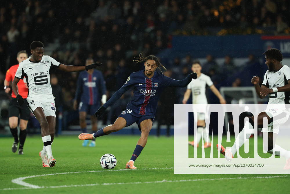FBL FRA LIGUE1 Paris Saint Germain Stade Rennes Bradley Barcola Paris Saint Germain during the French L1 football match between Paris Saint Germain PSG an Stade Rennes at Parc des Princes Paris ,France, on December 06, 2025