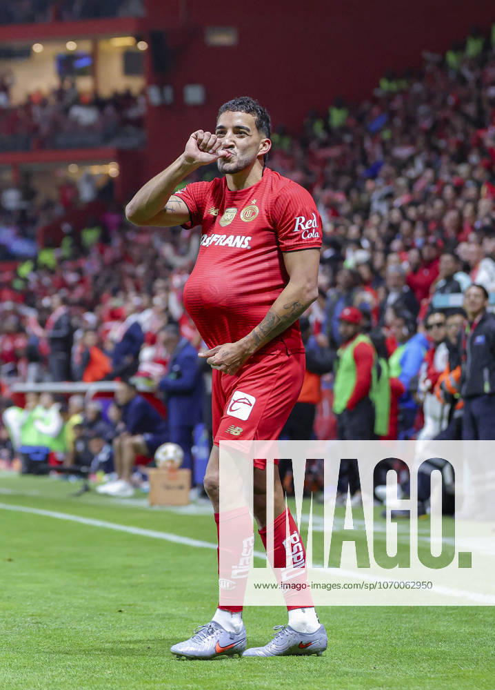 LIGA BBVA MX 2025 LIGA BBVA MX 2025 TOLUCA VS RAYADOS MONTERREY 06122025 TOLUCA, ESTADO DE MEXICO, MEXICO Action photo of Andres Pereira of Diablos Rojos del Toluca, during semifinal game of the Torneo de Apertura 2025 of the BBVA Liga MX, held at the Estadio Nemesio Diez of Toluca, Estado de Mexico against Rayados Monterrey Action photo of Andres Pereira of Diablos Rojos del Toluca, during semifinal game of the Torneo Apertura 2025 of the BBVA Liga MX, held at the Estadio Nemesio Diez of Toluca, Estado de Mexico against Rayados Monterrey IMAGENSHOP AGENCIA FOTOGRAFICA TOLUCA ESTADO DE MEXICO MEXICO