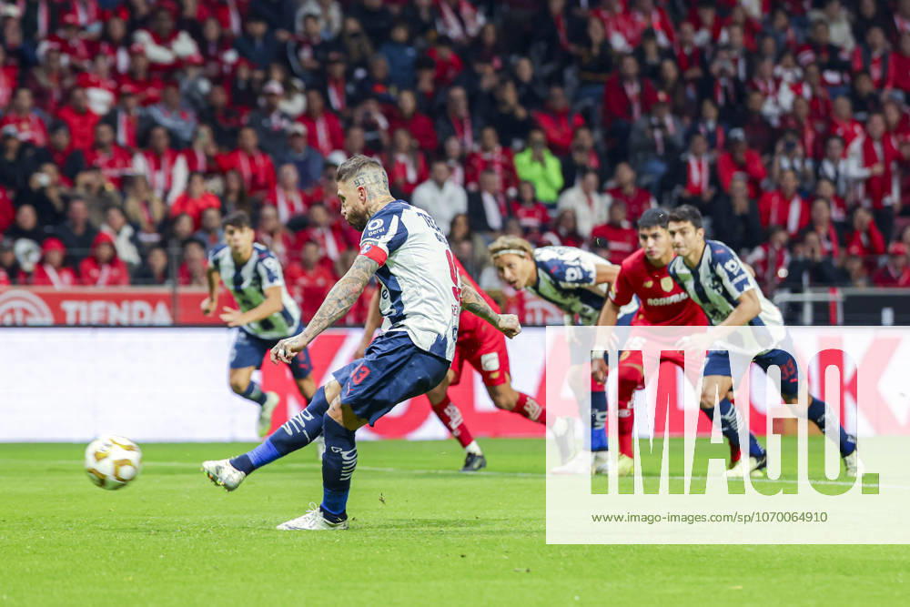 LIGA BBVA MX 2025 LIGA BBVA MX 2025 TOLUCA VS RAYADOS MONTERREY 06122025 TOLUCA, ESTADO DE MEXICO, MEXICO Action photo of Sergio Ramos 93 of Rayados Monterrey, during semifinal game of the Torneo de Apertura 2025 of the BBVA Liga MX, held at the Estadio Nemesio Diez of Toluca, Estado de Mexico against Diablos Rojos del Toluca Action photo of Sergio Ramos 93 of Rayados Monterrey, during semifinal game of the Torneo Apertura 2025 of the BBVA Liga MX, held at the Estadio Nemesio Diez of Toluca, Estado de Mexico against Diablos Rojos del Toluca IMAGENSHOP AGENCIA FOTOGRAFICA TOLUCA ESTADO DE MEXICO MEXICO