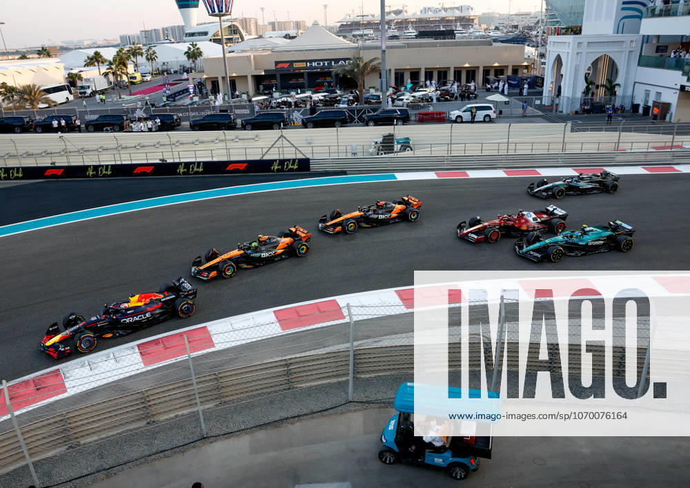 F1 - ABU DHABI GRAND PRIX 2025 start of the race, depart, 01 VERSTAPPEN Max (nld), Red Bull Racing RB21, action 04 NORRIS Lando (gbr), McLaren F1 Team MCL39, action 81 PIASTRI Oscar (aus), McLaren F1 Team MCL39, action 16 LECLERC Charles (mco), Scuderia Ferrari SF-25, action 14 ALONSO Fernando (spa), Aston Martin F1 Team AMR24, action during the 2025 Formula 1 Abu Dhabi Grand Prix, 24th round of the 2025 FIA Formula One World Championship, WM, Weltmeisterschaft from December 05 to 07, 2025 on the Yas Marina Circuit, in Abu Dhabi, United Arab Emirates - Abu DhabiUnited Arab Emirates