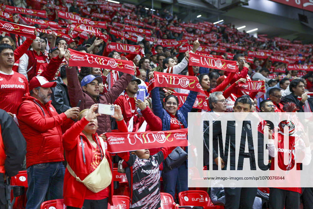LIGA BBVA MX 2025 LIGA BBVA MX 2025 TOLUCA VS RAYADOS MONTERREY 06122025 TOLUCA, ESTADO DE MEXICO, MEXICO General view of fans and ambiance, during semifinal game of the Torneo de Apertura 2025 of the BBVA Liga MX, held at the Estadio Nemesio Diez of Toluca, Estado de Mexico between Diablos Rojos del Toluca and Rayados Monterrey General view of fans and ambiance, during semifinal game of the Torneo Apertura 2025 of the BBVA Liga MX, held at the Estadio Nemesio Diez of Toluca, Estado de Mexico between Diablos Rojos del Toluca and Rayados Monterrey IMAGENSHOP AGENCIA FOTOGRAFICA TOLUCA ESTADO DE MEXICO MEXICO