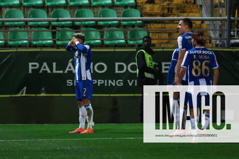 William Gomes (FC Porto) celebrating a goal during the match between CD Tondela and FC Porto, valid for Liga Portugal Betclic 2025 2026 at Estadio Joao Cardoso on 7 December 2025. Tondela Estadio Joao Cardoso Tondela Portugal