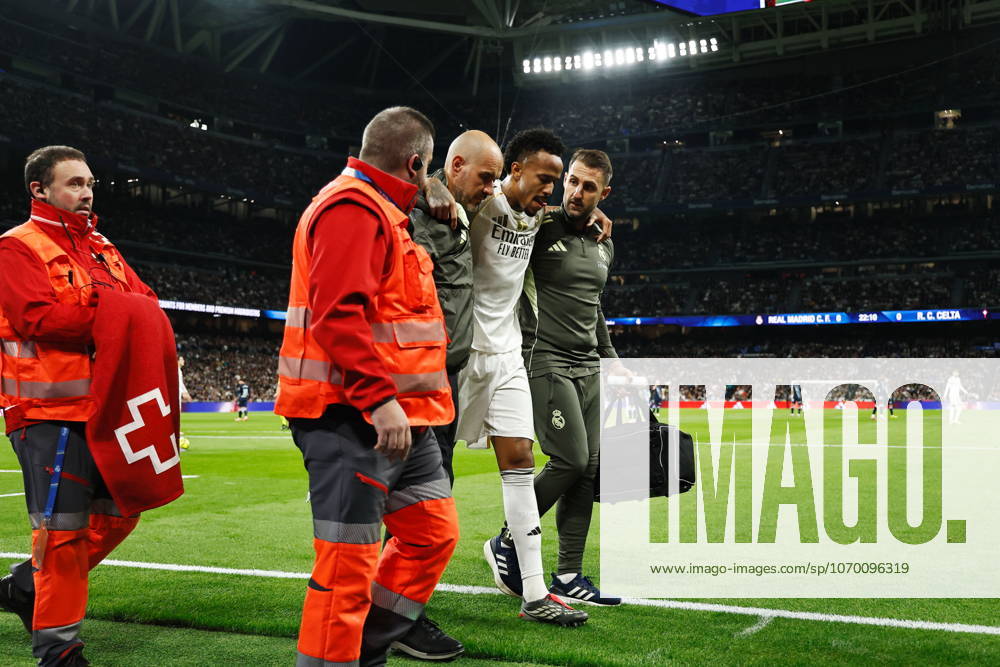 Eder Militao (Real), DECEMBER 7, 2025 - Football Soccer : Militao injurey during Spanish LaLiga EA Sports match between Real Madrid CF - RC Celta de Vigo at the Estadio Santiago Bernabeu in Madrid, Spain. Noxthirdxpartyxsales aflo_312901653