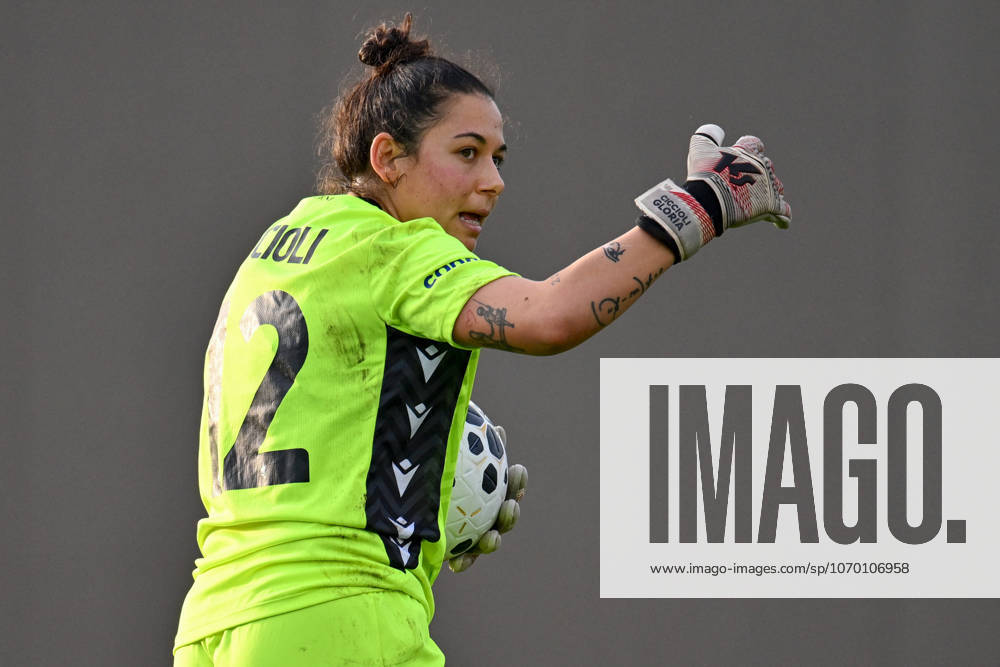 CALCIO - Serie A Femminile - ACF Fiorentina vs Ternana Women Ternana Women s goalkeeper Gloria Ciccioli during ACF Fiorentina vs Ternana Women, Italian football Serie A Women match in Bagno a Ripoli (FI), Italy, December 07 2025 Bagno a Ripoli (FI) Italy