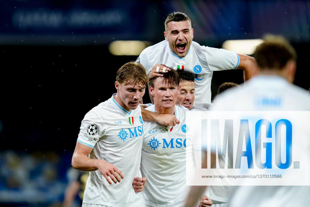 SSC Napoli v Qarabag - UEFA Champions League 2025 26 League Phase MD5 Scott McTominay of SSC Napoli celebrates with his team-mates after scoring first goal during the UEFA Champions League 2025 26 League Phase MD5 match between SSC Napoli and Qarabag FK at Stadio Diego Armando Maradona on November 25, 2025 in Naples, Italy. Neaples Stadio Diego Armando Maradona Campania Italy