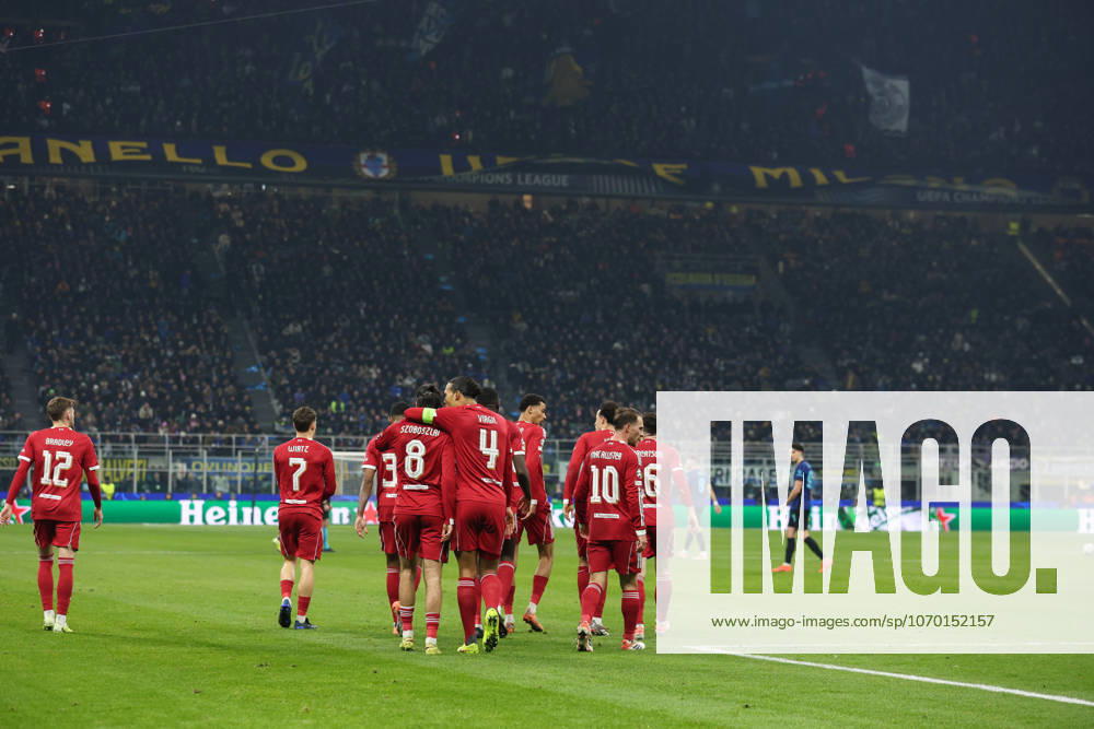 DOMINIK SZOBOSZLAI of Liverpool celebrates with his teammates after scoring the only and winning goal in the UEFA Champions League 2025 26 League Phase Day 6 game between FC INTER and LIVERPOOL FC at the Giuseppe Meazza Stadium in Milan, Italy Milan Italy - ZUMAc179 20251209_zep_c179_042
