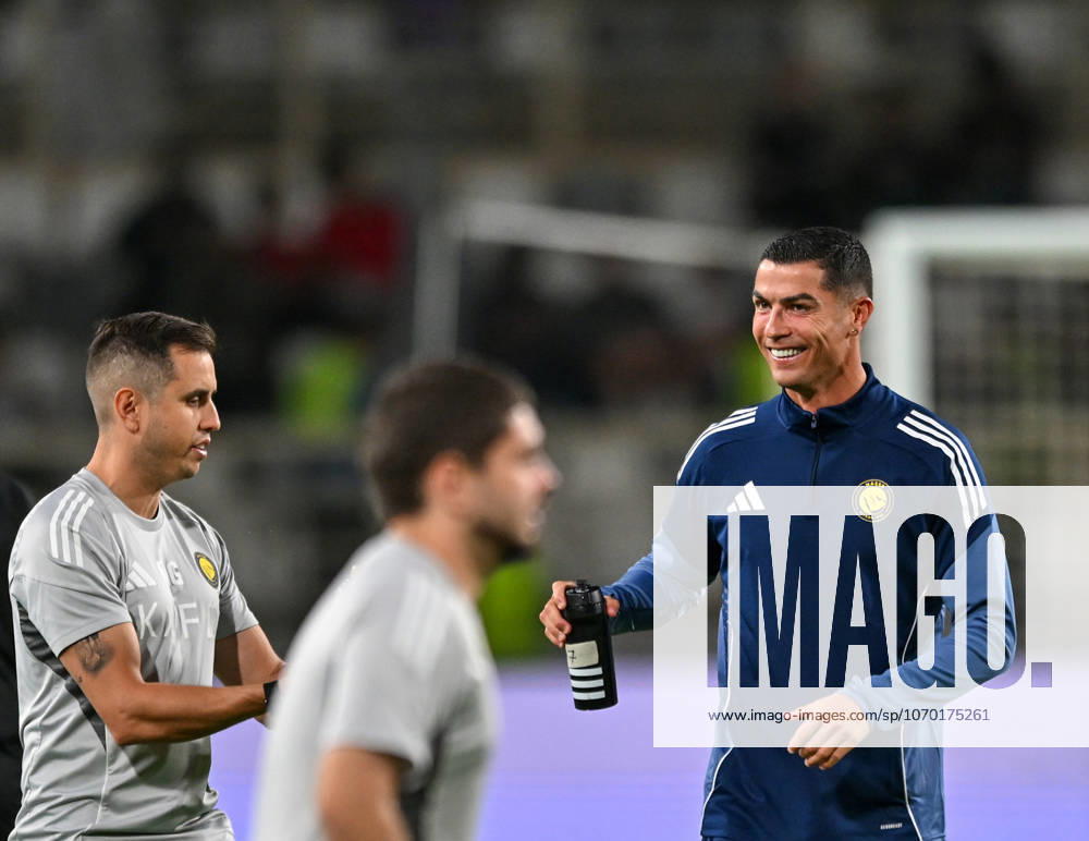 Al Nassr v Al Wahda - Friendly Match ABU DHABI, UNITED ARAB EMIRATES - DECEMBER 10: Cristiano Ronaldo of Al Nassr warms up before the friendly football match between Al Nassr and Al Wahda at Al Nahyan Stadium in Abu Dhabi, United Arab Emirates on December 10, 2025. Waleed Zein Anadolu Abu Dhabi United Arab Emirates. Editorial use only. Please get in touch for any other usage.