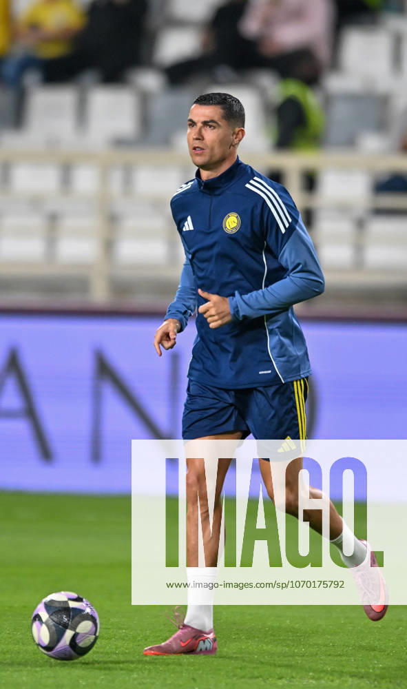 Al Nassr v Al Wahda - Friendly Match ABU DHABI, UNITED ARAB EMIRATES - DECEMBER 10: Cristiano Ronaldo of Al Nassr warms up before the friendly football match between Al Nassr and Al Wahda at Al Nahyan Stadium in Abu Dhabi, United Arab Emirates on December 10, 2025. Waleed Zein Anadolu Abu Dhabi United Arab Emirates. Editorial use only. Please get in touch for any other usage.