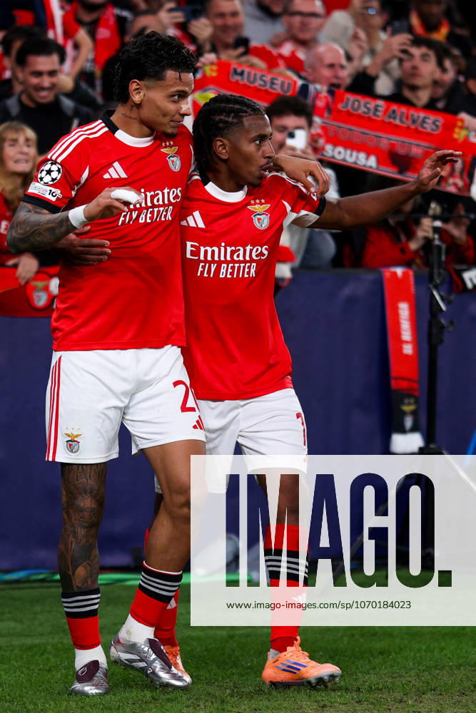 SL Benfica v Napoles FC - UEFA Champions League 2025 2026 Medio colombiano do Benfica, Richard Rios 20 celebra com Leandro Barreiro o golo ao qual assistiu durante a partida entre SL Benfica v Napoles FC, valida pela fase de Grupos da Uefa Champions League 2025 2026, no Estadio da Luz, Portugal (Foto de Diogo Faria Reis Avant Sports) Lisboa Estadio da Luz Portugal