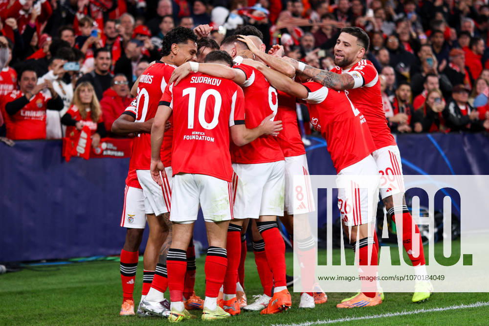 SL Benfica v Napoles FC - UEFA Champions League 2025 2026 Benfica celebra o golo de Leandro Barreiro durante a partida entre SL Benfica v Napoles FC, valida pela fase de Grupos da Uefa Champions League 2025 2026, no Estadio da Luz, Portugal (Foto de Diogo Faria Reis Avant Sports) Lisboa Estadio da Luz Portugal