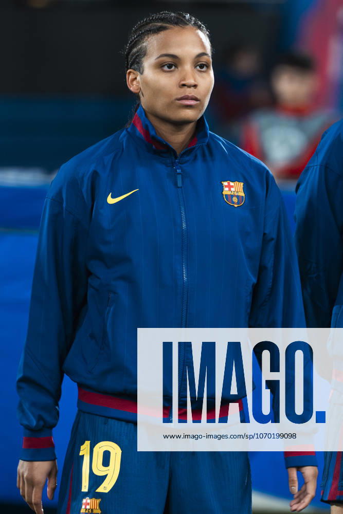 FC Barcelona, Barca v SL Benfica - UEFA Women s Champions League 2025 26 League Phase MD5 Vicky Lopez of FC Barcelona participates in the presentation of the UEFA Women s Champions League 2025 26 League Phase MD5, a football match between FC Barcelona and Lisboa e Benfica at Johan Cruyff Stadium in Sant Joan Despi, Spain, on December 10, 2025 Barcelona Spain