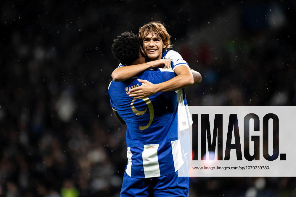 FC Porto v Malmo FF - UEFA Europa League 2025 26 League Phase MD6 PORTO, PORTUGAL - DECEMBER 11: Rodrigo Mora of FC Porto celebrates scoring his team s opening goal with Samu Omorodion during to the UEFA Europa League 2025 26 League Phase MD6 match between FC Porto and Malmo FF at Estadio do Dragao on December 11, 2025 in Porto, Portugal. (Photo by Rodrigo Moreira RSM Press via Photo Players Images Magara press) Porto Estadio do Dragao Portugal