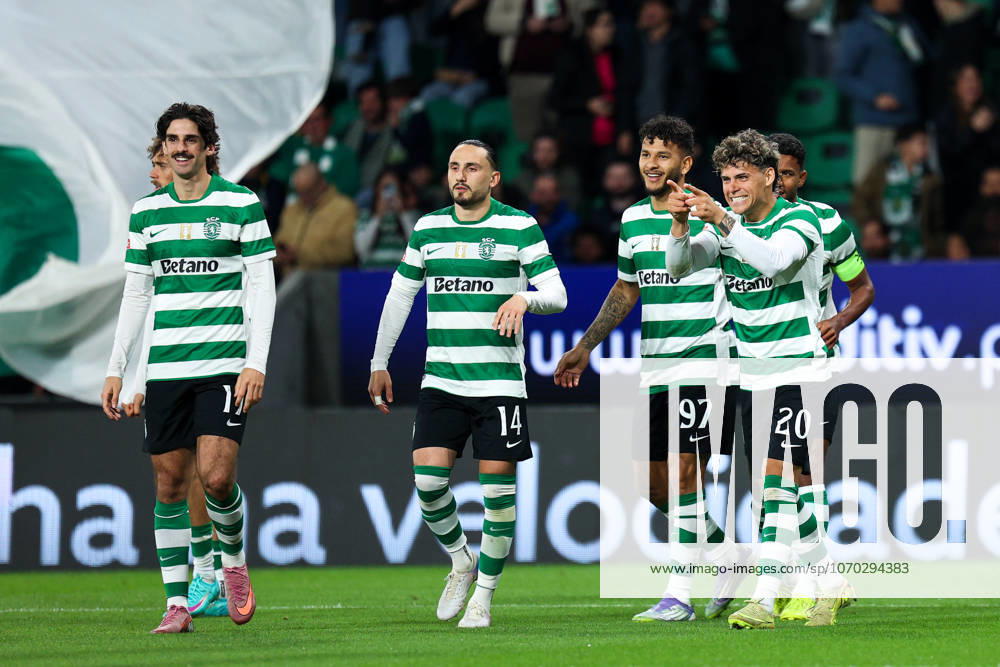 Sporting CP v AVS SAD - Liga Portugal BetClic 2025 2026 Maxi Araujo bisa na partida durante a partida entre Sporting CP v AVS SAD, valida pela Liga Portugal BetClic 2025 2026, no Jose Alvalade, Portugal (Foto de Diogo Faria Reis Avant Sports) Lisboa Estadio Jose Alvalade Portugal