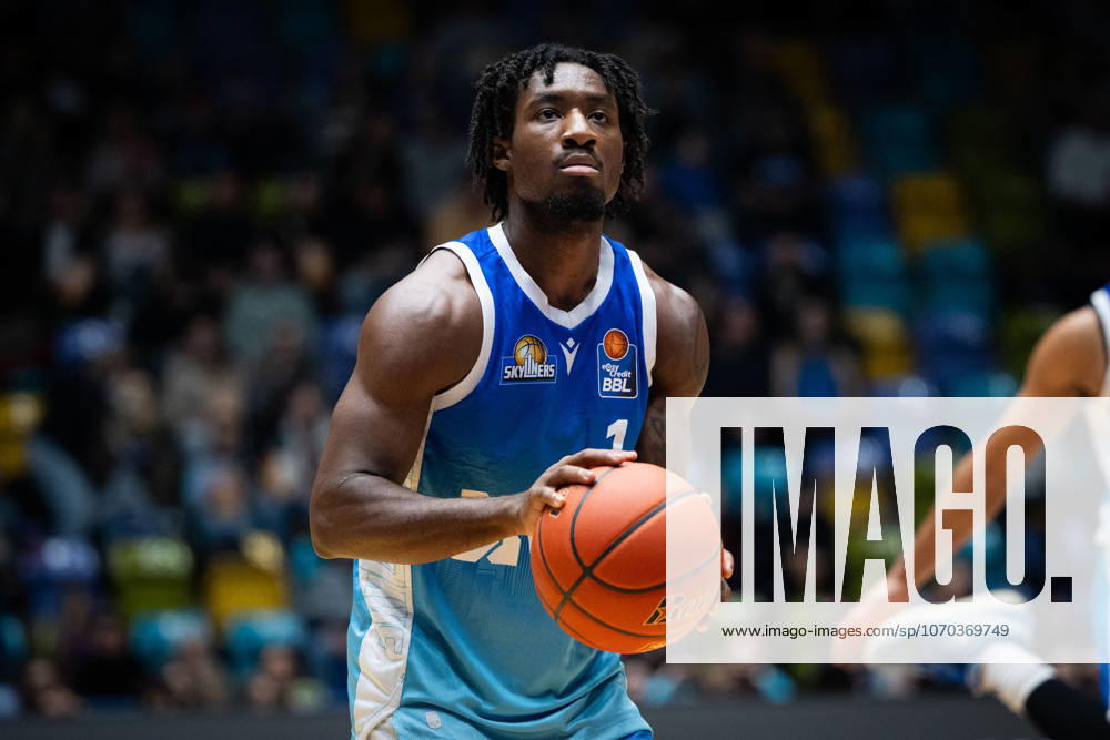 Isaiah Swope Frankfurt Skyliners, 01 GER, BBL, Frankfurt Skyliners vs Science City Jena, SV Basketball, 1 Bundesliga, Matchday 10, Season 2025 2026 14 12 2025 Eibner Pressefoto Attila Ziga GER, BBL, Frankfurt Skyliners vs Science City Jena, SV Basketball, 1 Bundesliga, Matchday 10, Season 2025 2026 14 12 2025 Frankfurt am Main