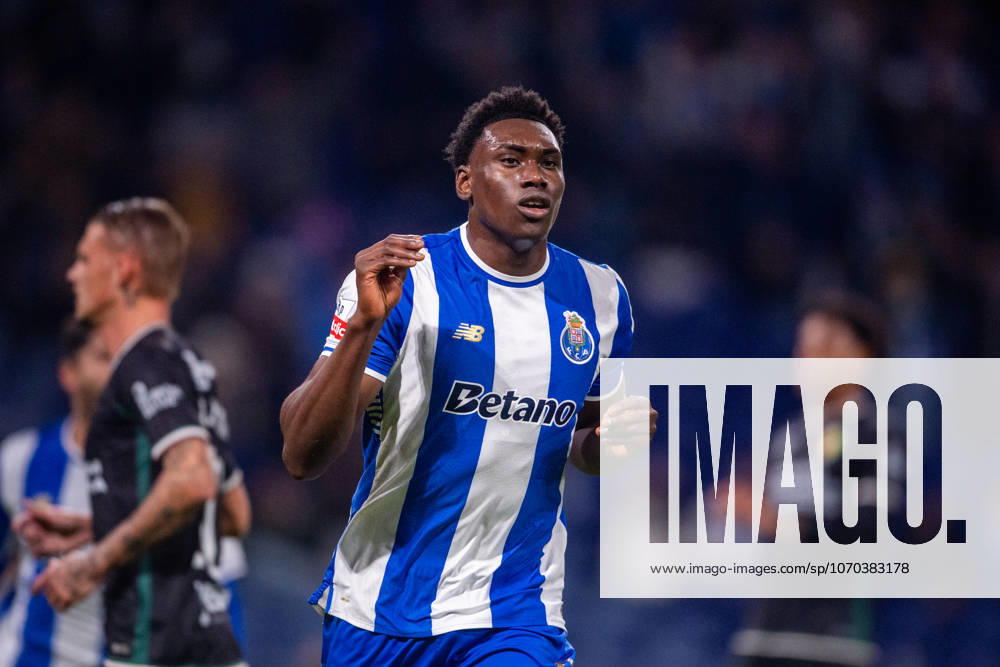 FC Porto v CF Estrela da Amadora - Primeira Liga In Lisbon, Portugal, on December 15, 2025, Samu Aghehowa from FC Porto celebrates his goal during the Liga Portugal Betclic 2025 26 match between FC Porto and CF Estrela da Amadora at Estadio do Dragao in Porto, Portugal. Porto Porto Portugal