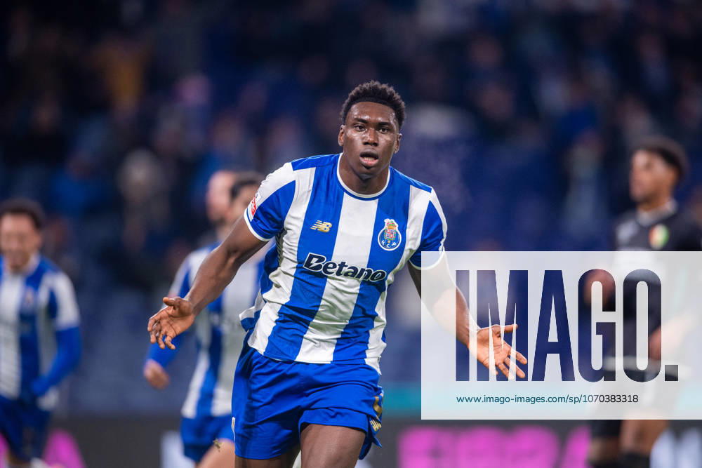 FC Porto v CF Estrela da Amadora - Primeira Liga In Lisbon, Portugal, on December 15, 2025, Samu Aghehowa from FC Porto celebrates his goal during the Liga Portugal Betclic 2025 26 match between FC Porto and CF Estrela da Amadora at Estadio do Dragao in Porto, Portugal. Porto Porto Portugal