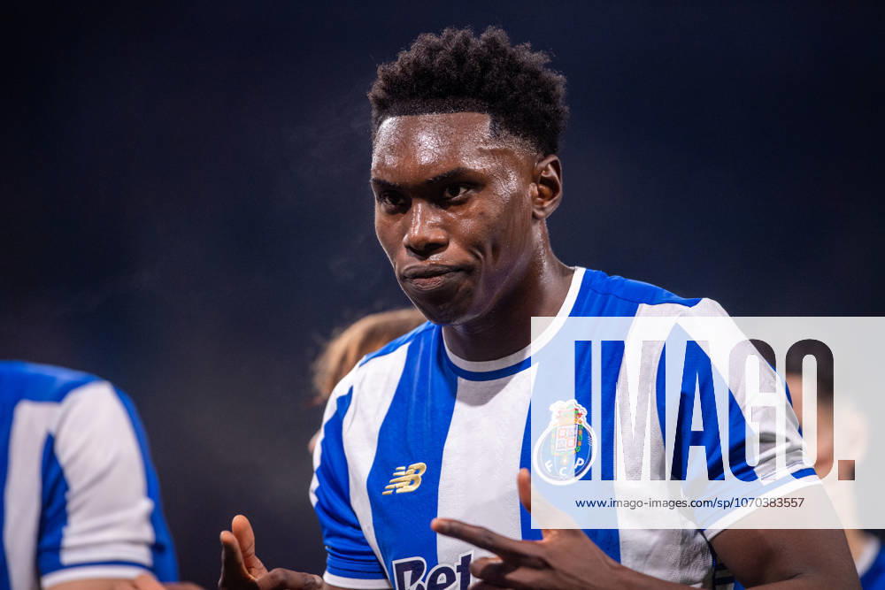 FC Porto v CF Estrela da Amadora - Primeira Liga In Lisbon, Portugal, on December 15, 2025, Samu Aghehowa from FC Porto celebrates his goal during the Liga Portugal Betclic 2025 26 match between FC Porto and CF Estrela da Amadora at Estadio do Dragao in Porto, Portugal. Porto Porto Portugal
