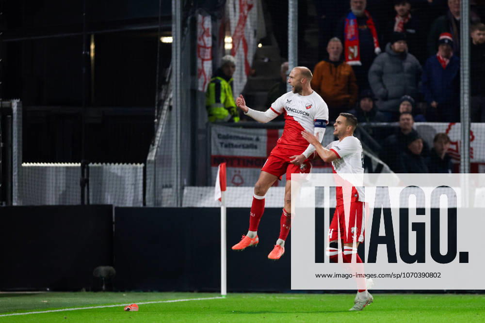 2025-12-11 FC Utrecht v Nottingham Forest FC - UEFA Europa League 2025 26 League Phase MD6 UTRECHT, NETHERLANDS - DECEMBER 11: Mike van der Hoorn of FC Utrecht celebrates after scoring the team s first goal with Mike Eerdhuijzen of FC Utrecht during the UEFA Europa League 2025 26 League Phase MD6 match between FC Utrecht and Nottingham Forest FC at Stadion Galgenwaard on December 11, 2025 in Utrecht, Netherlands. Utrecht Stadion Galgenwaard Netherlands Content not available for redistribution in The Netherlands directly or indirectly through any third parties.