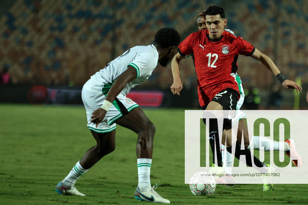 Egypt v Nigeria - International Friendly, Länderspiel, Nationalmannschaft Egypt s Mohamed Hamdy is in action with a Nigerian player at Cairo International Stadium in Cairo, Egypt, on December 16, 2025. cairo Egypt
