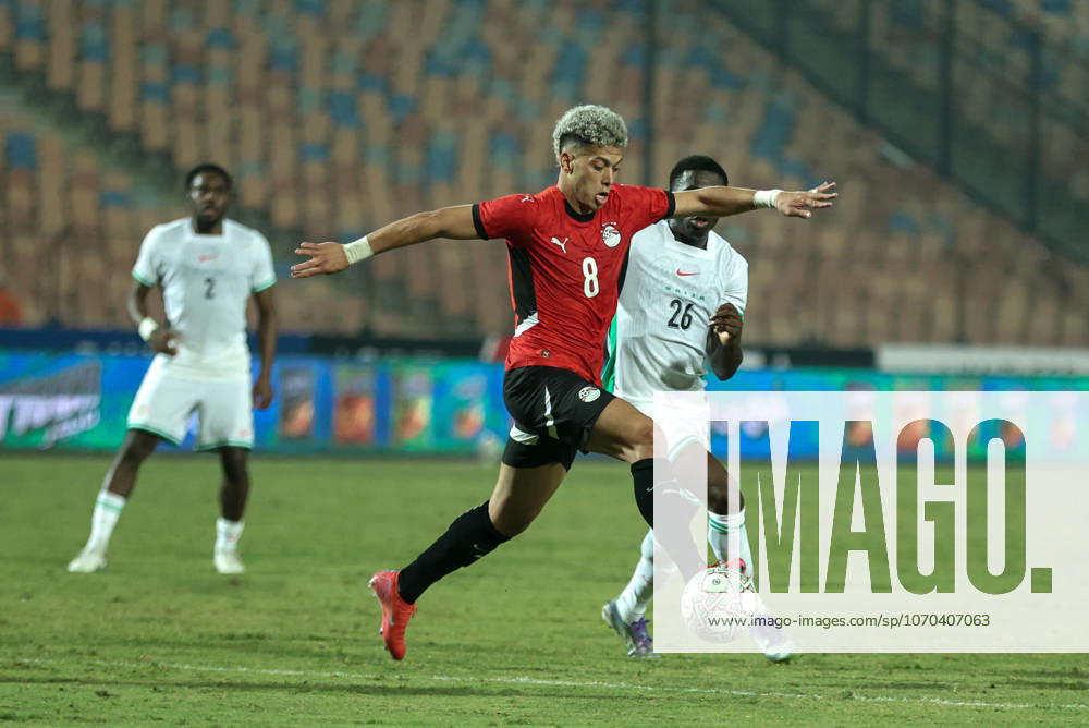 Egypt v Nigeria - International Friendly, Länderspiel, Nationalmannschaft Egypt s Emam Ashour is in action with a Nigeria player at Cairo International Stadium in Cairo, Egypt, on December 16, 2025. cairo Egypt