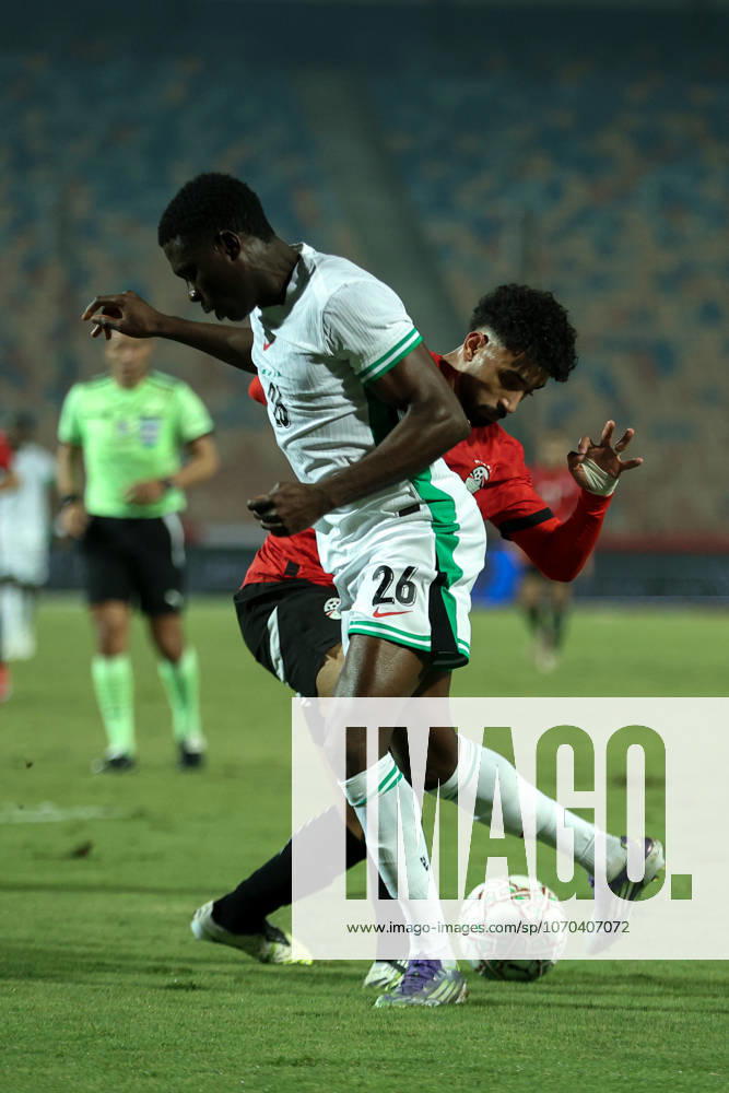 Egypt v Nigeria - International Friendly, Länderspiel, Nationalmannschaft Egypt s Marwan Attia is in action with a Nigerian player at Cairo International Stadium in Cairo, Egypt, on December 16, 2025. cairo Egypt