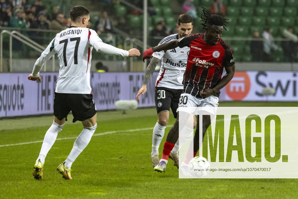 Legia Warszawa - Lincoln Red Imps 18.12.2025 football, Warsaw, UEFA Conference League game Legia Warszawa - Lincoln Red Imps (pilka nozna Liga Konferencji Europy ) image shows: Ermal Krasniqi (L) Boubacar Dabo (R) photo Katarzyna Plewczynska Fotostyk