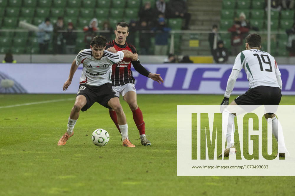 Legia Warszawa - Lincoln Red Imps 18.12.2025 football, Warsaw, UEFA Conference League game Legia Warszawa - Lincoln Red Imps (pilka nozna Liga Konferencji Europy ) image shows: Jakub Zewlakow (L) photo Katarzyna Plewczynska Fotostyk