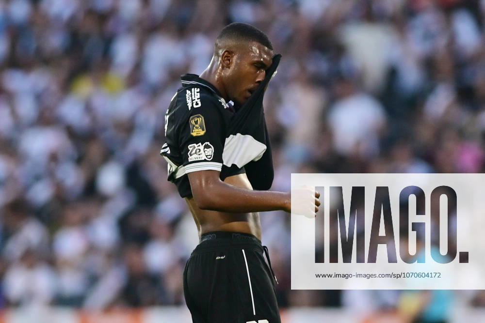 MARACANA Sao Paulo (SP), 12 21 2025 - BRAZILIAN CUP VASCO X CORINTHIANS - Vasco player Rayan, during the match between VASCO X CORINTHIANS, valid for the second leg of the final of the Brazilian Cup, held at the Maracana stadium, on the night of this Sunday, the 21st (Photo: Eduardo Carmim Photo Premium SPP) 30930 (EDUARDO CARMIM, Eduardo Carmim SPP)